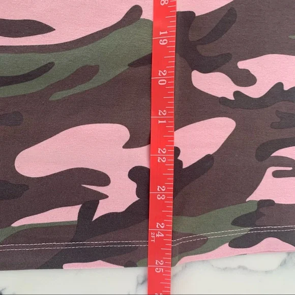 Women’s 95% Cotton 5% Spandex Camo Printed Short Sleeves T-Shirt. - Picture 5 of 5